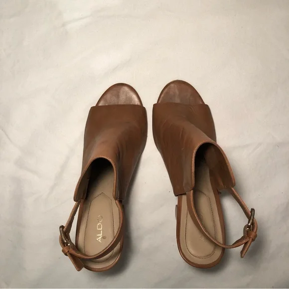 Aldo Tan Leather Heel - Picture 2 of 8